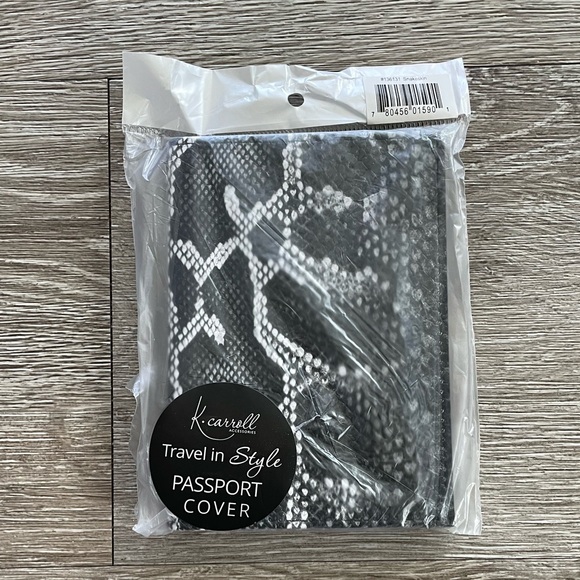 NWT K•Carroll “Snakeskin” Passport Cover an added protection for your passport - Picture 3 of 5